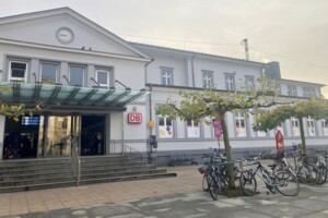 Sanierung der Bahnstrecke Hamburg-Hannover ab dem 1. Mai: Hansestadt bündelt Informationen für Reisende